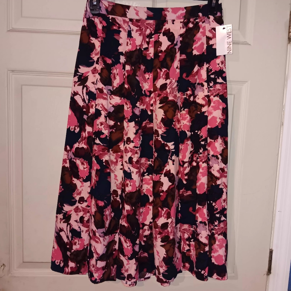 Nine West Womens Sz M Pink and Orange Floral Pleated Midi Skirt With Side Zip